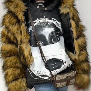 Cropped faux fur jacket